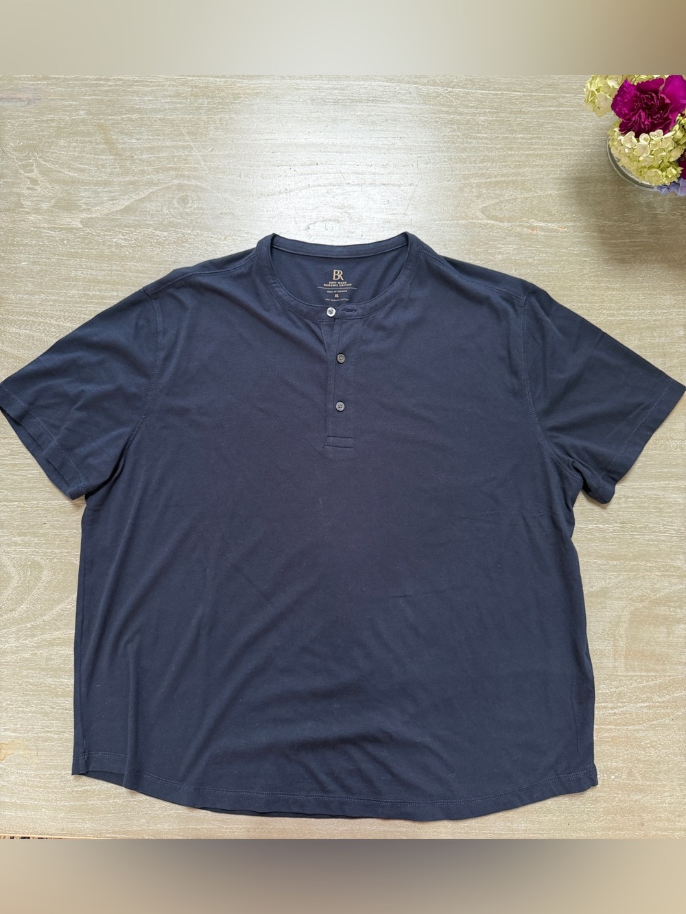 Banana Republic Men’s Cotton Henley. Size XL. Blue. New with tags.